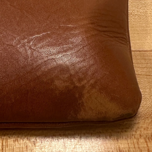 Patricia Nash brown saddle leather large size zippered wristlet - Picture 4 of 12